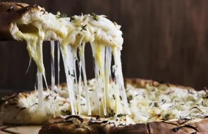 Peut-on Manger une Pizza 4 Fromages Pendant la Grossesse ? Pizza 4 Fromages Pendant la Grossesse