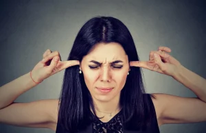 Quelles huiles essentielles utiliser pour soulager les acouphènes ? acouphène et huile essentielle