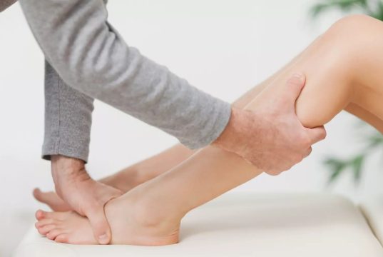 Neuropathie du pied : symptômes, causes et traitements neuropathie-pied