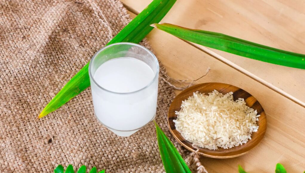 eau-de-riz-cheveux