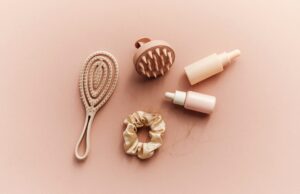 Brosse cheveu boucle : guide pour un démêlage sans frisottis brosse-cheveu-boucle
