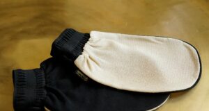 Gant kessa : guide complet du gommage traditionnel au hammam gant-kessa